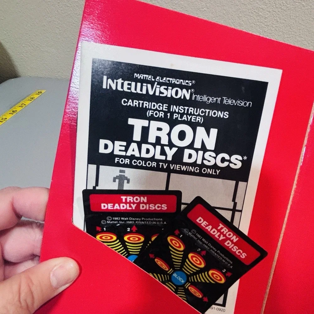Intellivision Disney Tron Deadly Discs 1982‎ Video Game Cartridge Mattel Retro